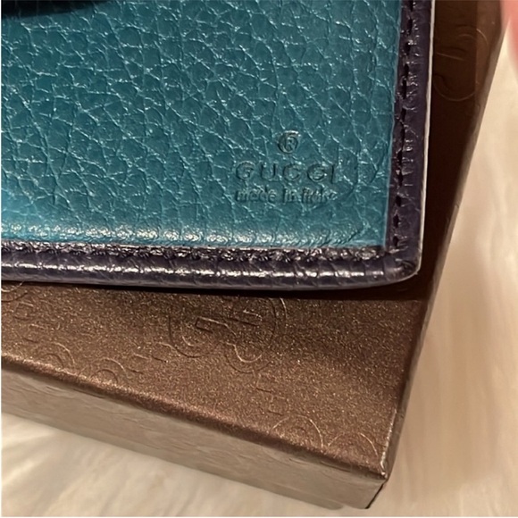 Bi-Color Gucci Long Wallet - Picture 4 of 7